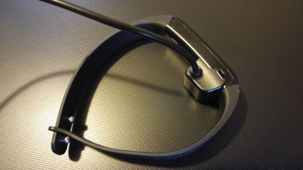 Pivotal-Living-Band-USB-charging-cable