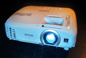 Epson-Home-Cinema-2040-front-shot
