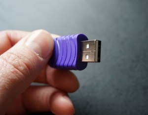 LexarJumpDrive-open-usb