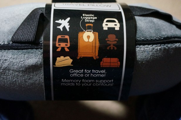 Northpoint-Travel-Memory-Foam-Neck-Pillow-packaging
