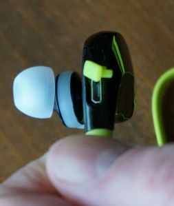 Smarteck-QY7-Bluetooth-Headphones-USB-Charge-Plugin