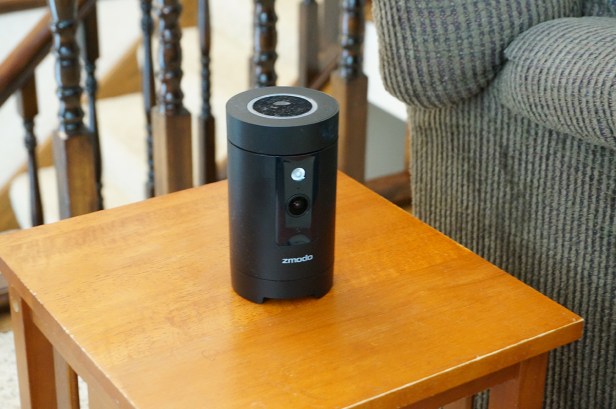 Zmodo-Pivot-displayed