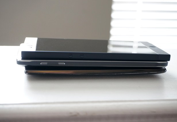 Nextbit-Robin-stacked-view